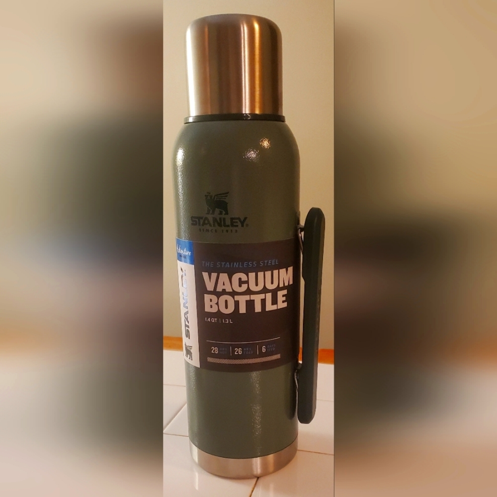 Stanley Classic Vacuum Thermos Bottle Coffee Hammertone 1.3L 1.4Qt Stainless
